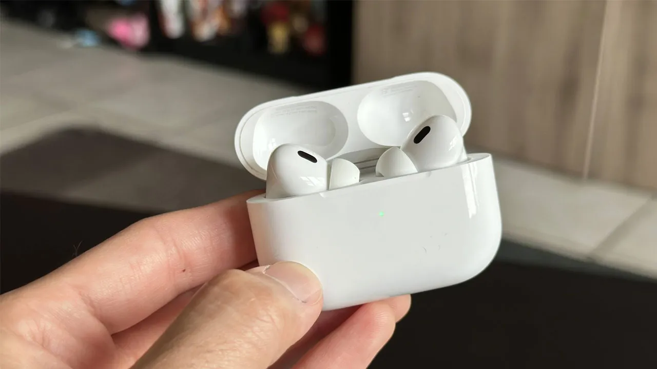 Sekarang Bisa Menerima Telepon Hanya Dengan Anggukan Kepala Pada AirPods Pro!