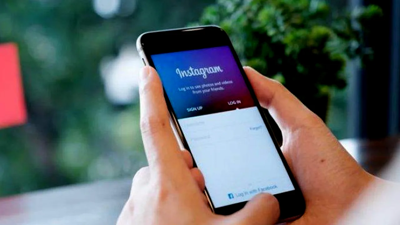 Instagram-Google Bisa Mendengarkan Obrolan Offline di HP